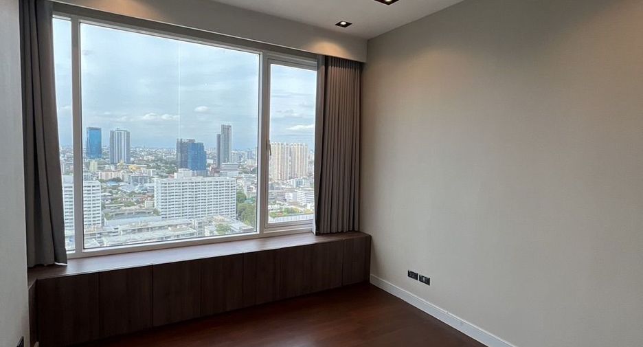 Wohnung zum Kauf mit 3 Zimmer in Watthana, Bangkok