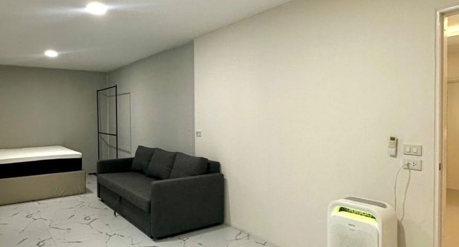 Casa en alquiler de 4 habitaciones en Bang Sao Thong, Samut Prakan