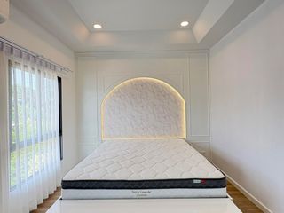 Casa en alquiler de 4 habitaciones en Bang Sao Thong, Samut Prakan