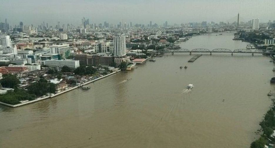 For sale 2 bedrooms condo in Dusit, Bangkok
