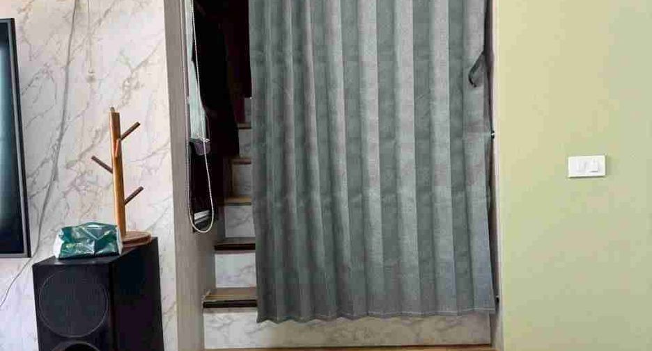 For rent and for sale 3 bedrooms townhouse in Lat Krabang, Bangkok