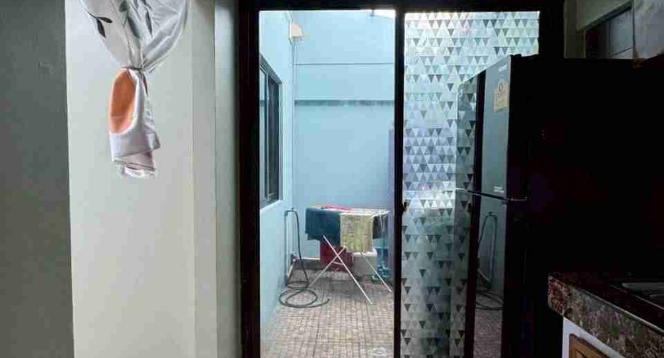 For rent and for sale 3 bedrooms townhouse in Lat Krabang, Bangkok