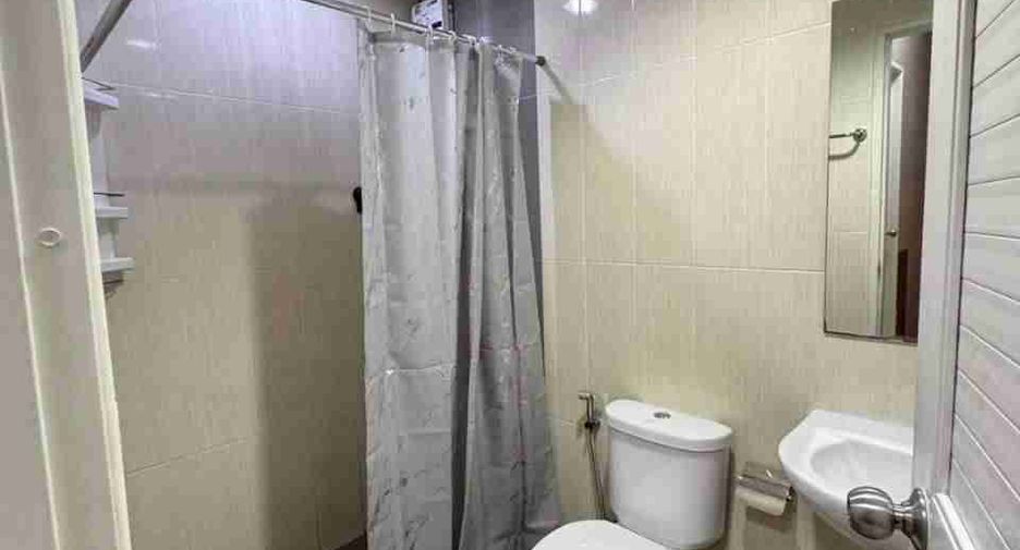 For rent and for sale 3 bedrooms townhouse in Lat Krabang, Bangkok