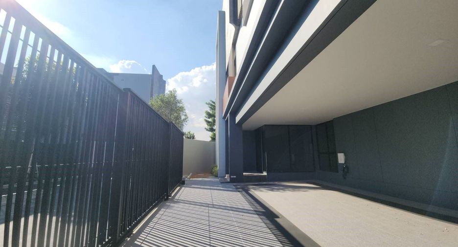 Casa en venta de 4 habitaciones en Bang Kapi, Bangkok
