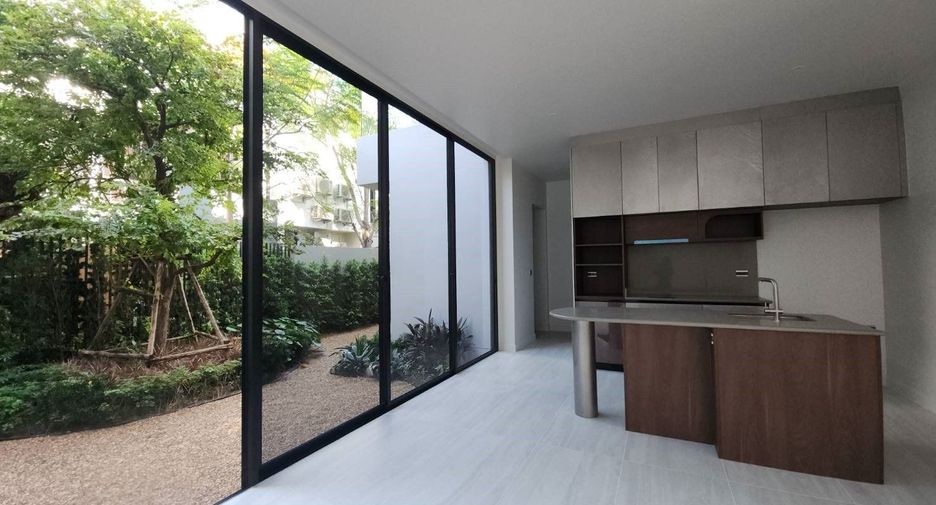 Casa en venta de 4 habitaciones en Bang Kapi, Bangkok