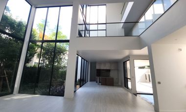 Haus zum Kauf mit 4 Zimmer in Bang Kapi, Bangkok
