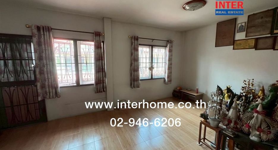 À vendre 3 chambres maison de ville à Mueang Samut Prakan, Samut Prakan