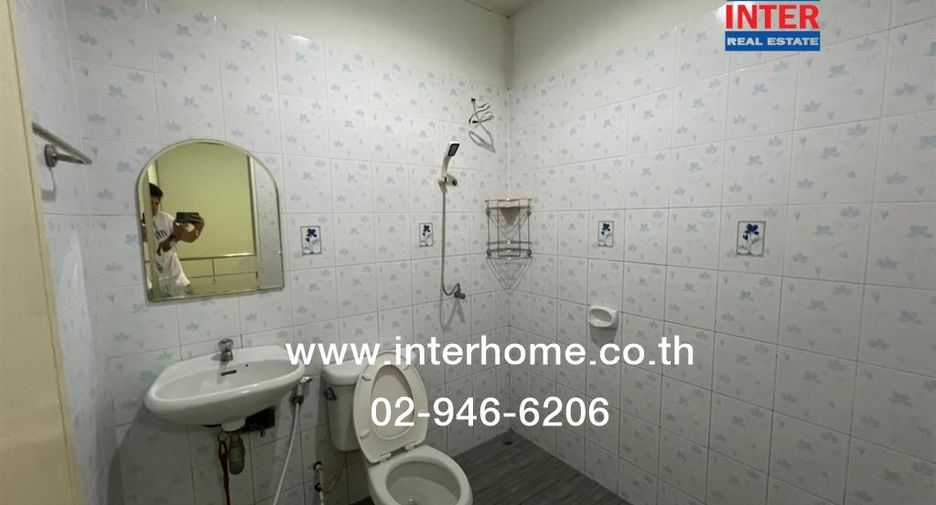 À vendre 3 chambres maison de ville à Mueang Samut Prakan, Samut Prakan