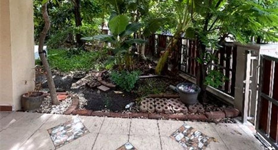 For sale 4 ベッドルーム house in Don Mueang, Bangkok