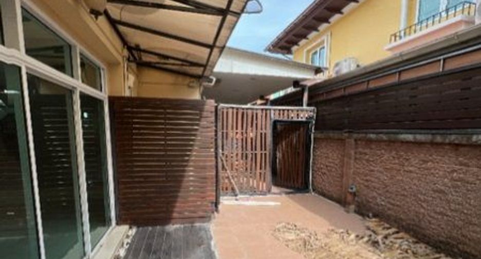 For sale 4 ベッドルーム house in Don Mueang, Bangkok