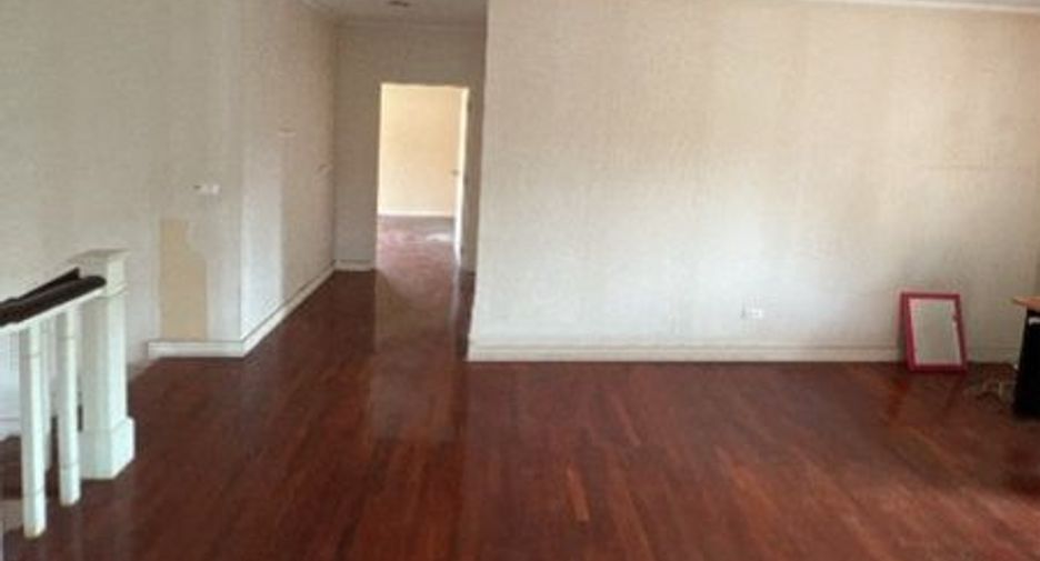 For sale 4 ベッドルーム house in Don Mueang, Bangkok