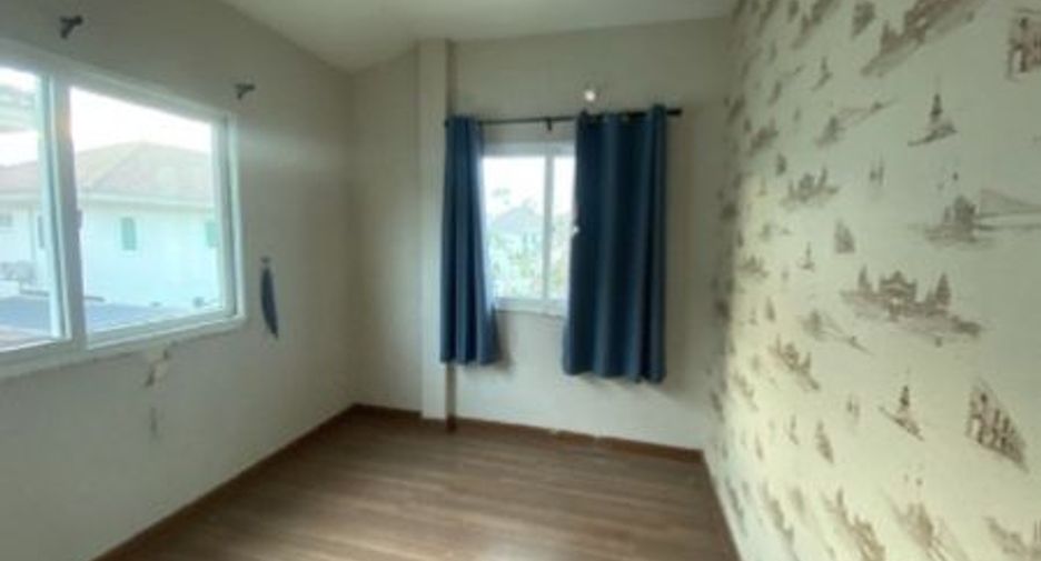 Casa en venta de 4 habitaciones en Mueang Nakhon Ratchasima, Nakhon Ratchasima