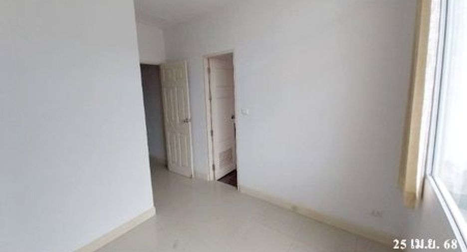 For sale 3 bedrooms retail Space in Thalang, Phuket