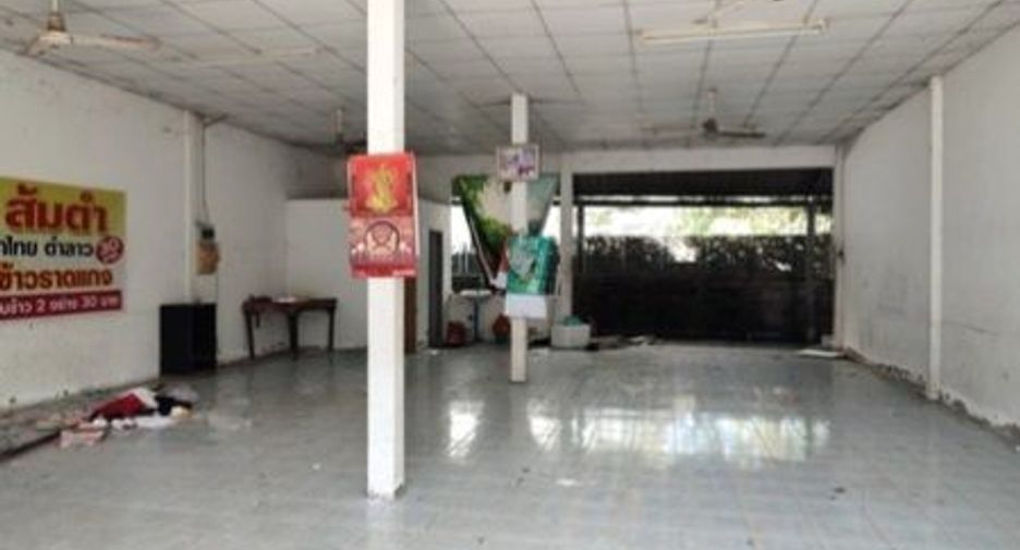 For sale 1 bed retail Space in Suwannaphum, Roi Et