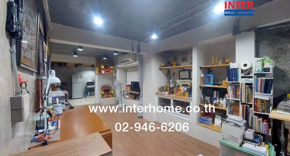 Reihenhaus zum Kauf mit 4 Zimmer in Prawet, Bangkok