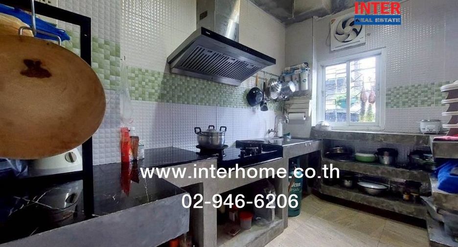 Reihenhaus zum Kauf mit 4 Zimmer in Prawet, Bangkok