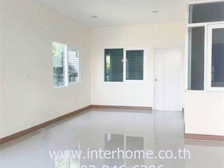 For rent and for sale 4 bedrooms townhouse in Pak Kret, Nonthaburi