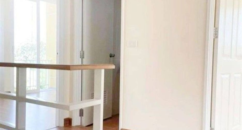 For rent and for sale 4 bedrooms townhouse in Pak Kret, Nonthaburi