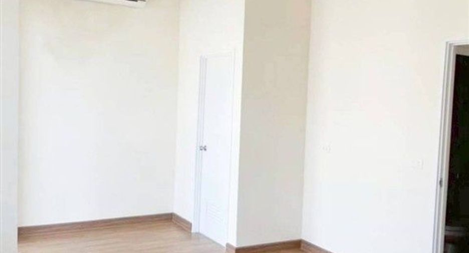 For rent and for sale 4 bedrooms townhouse in Pak Kret, Nonthaburi