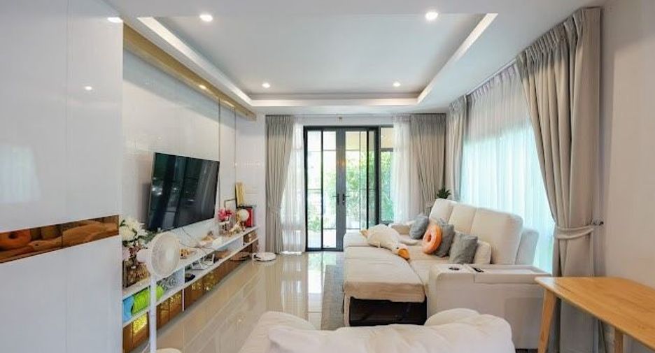 For sale 4 bedrooms house in Pak Kret, Nonthaburi