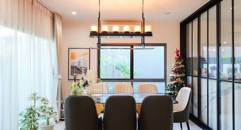 For sale 4 bedrooms house in Pak Kret, Nonthaburi