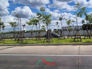 出售 土地 在 Lak Si, 曼谷