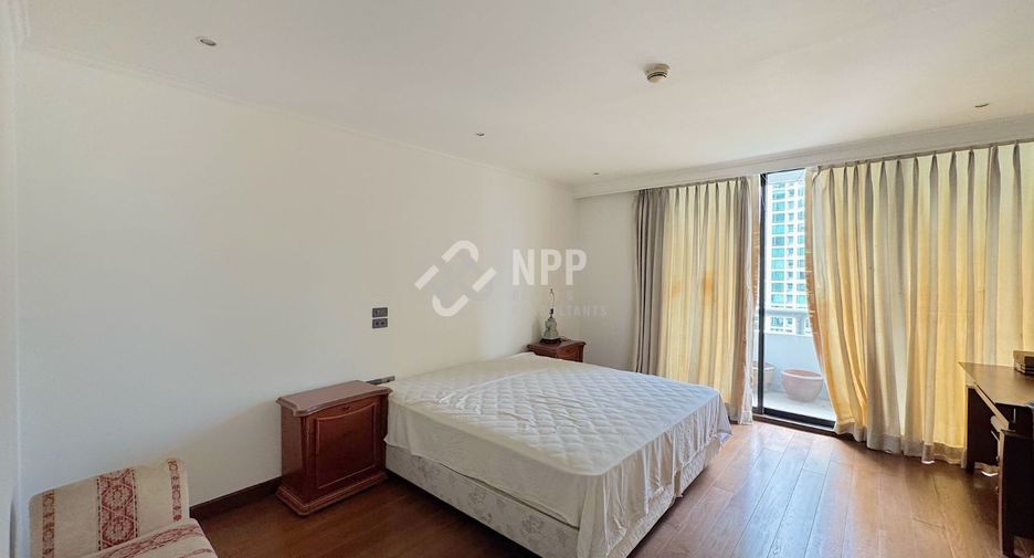 Condo en alquiler de 3 habitaciones en Pathum Wan, Bangkok