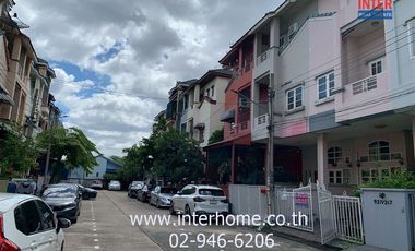 Reihenhaus zum Kauf mit 4 Zimmer in Wang Thonglang, Bangkok