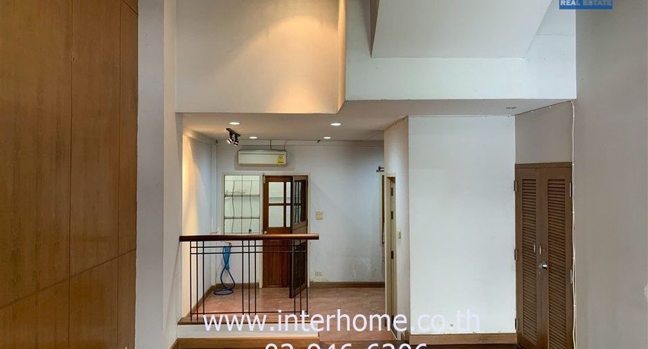 ขาย 4 ห้องนอน ทาวน์เฮ้าส์ ใน วังทองหลาง, กรุงเทพฯ