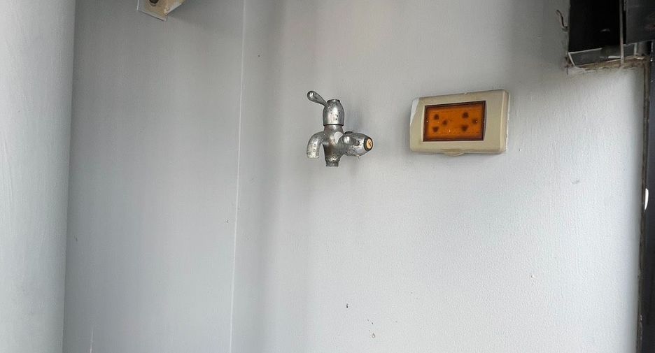 For sale 1 bed condo in Bang Kapi, Bangkok