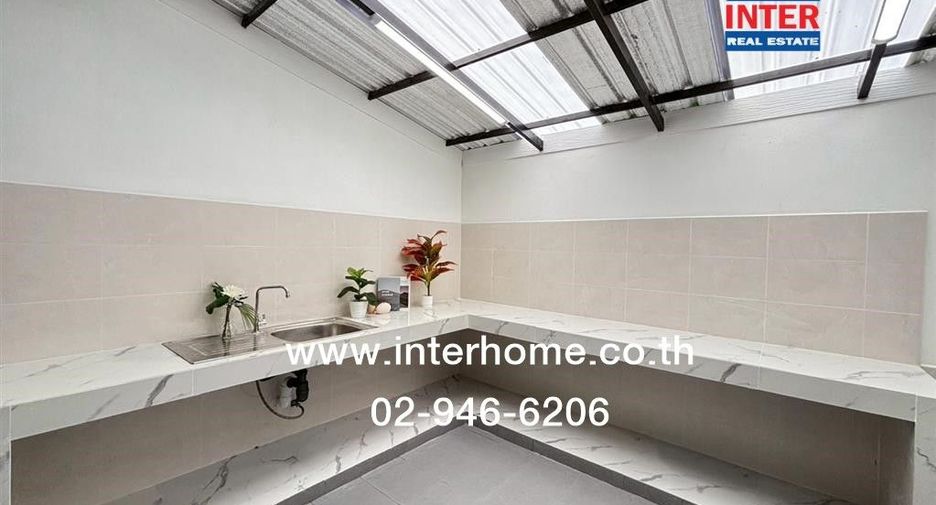 Reihenhaus zum Kauf mit 2 Zimmer in Khan Na Yao, Bangkok