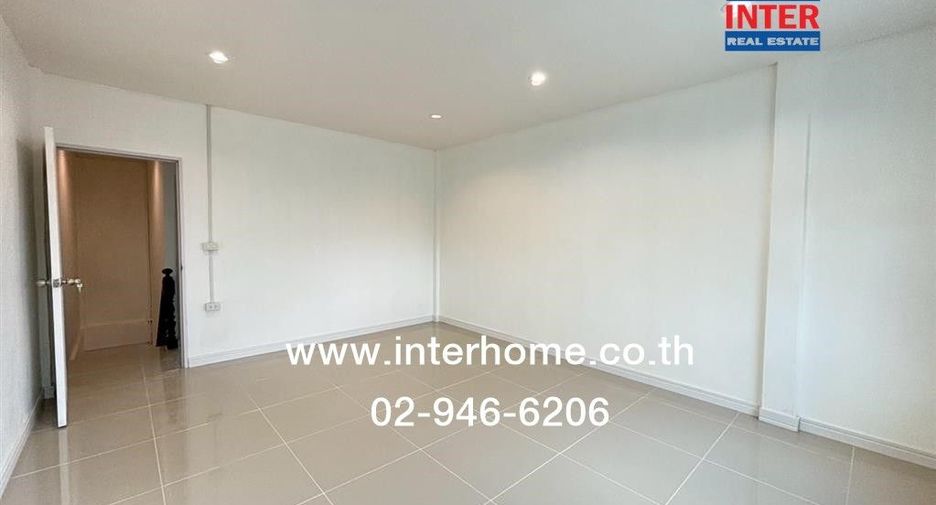 Reihenhaus zum Kauf mit 2 Zimmer in Khan Na Yao, Bangkok