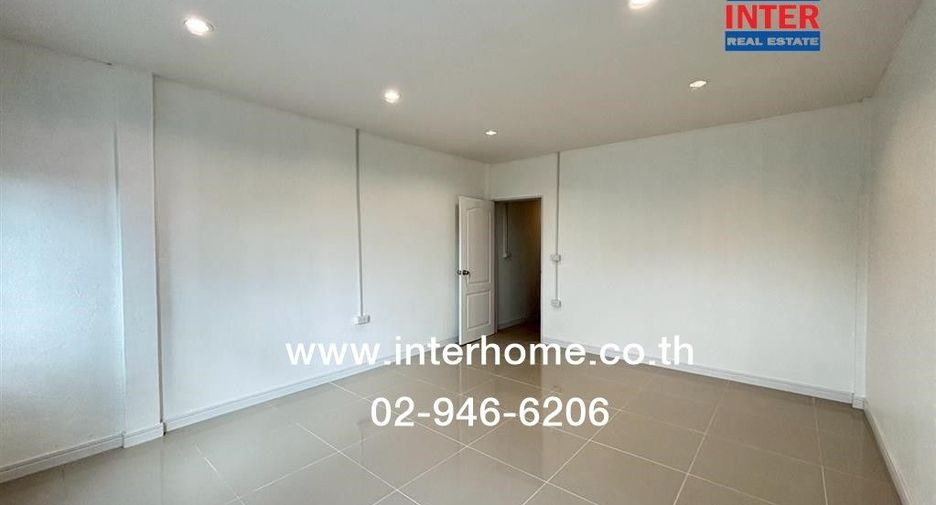 Reihenhaus zum Kauf mit 2 Zimmer in Khan Na Yao, Bangkok