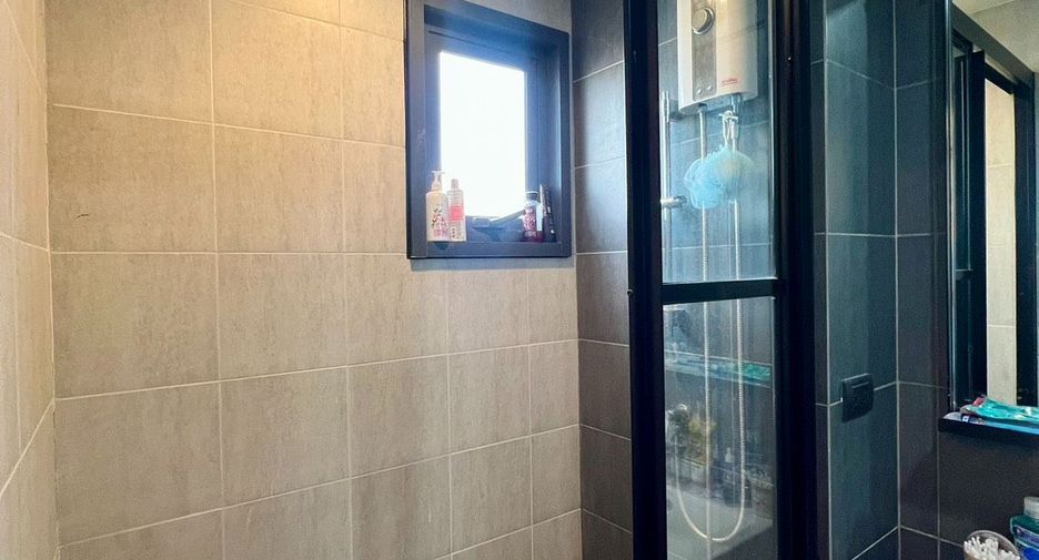 For sale 1 bed condo in Bang Kapi, Bangkok