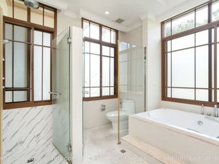 出租 和 出售 4 卧室 独立屋 在 Khlong Toei, 曼谷