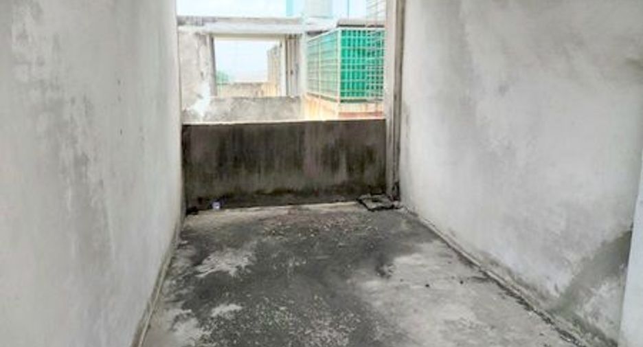 For sale retail Space in Thawi Watthana, Bangkok