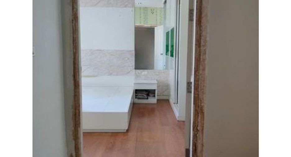For sale 5 bedrooms townhouse in Chatuchak, Bangkok