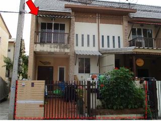 Reihenhaus zum Kauf mit Studio in Bang Pa-in, Phra Nakhon Si Ayutthaya