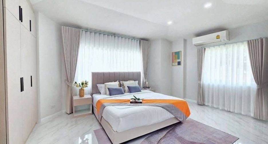 For sale 4 bedrooms house in Bang Lamung, Chonburi