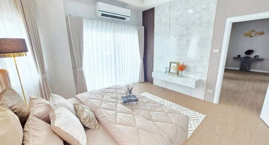 For sale 4 bedrooms house in Bang Lamung, Chonburi