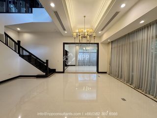 Casa en alquiler de 4 habitaciones en Khlong Toei, Bangkok
