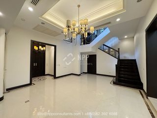 Casa en alquiler de 4 habitaciones en Khlong Toei, Bangkok