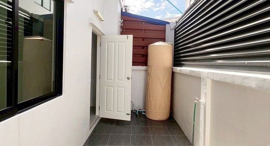 Reihenhaus zum Kauf mit 3 Zimmer in Bang Bua Thong, Nonthaburi
