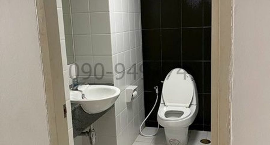 For rent 3 bedrooms condo in Suan Luang, Bangkok