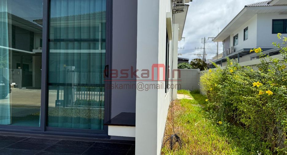 For sale 4 bedrooms house in Bang Lamung, Chonburi