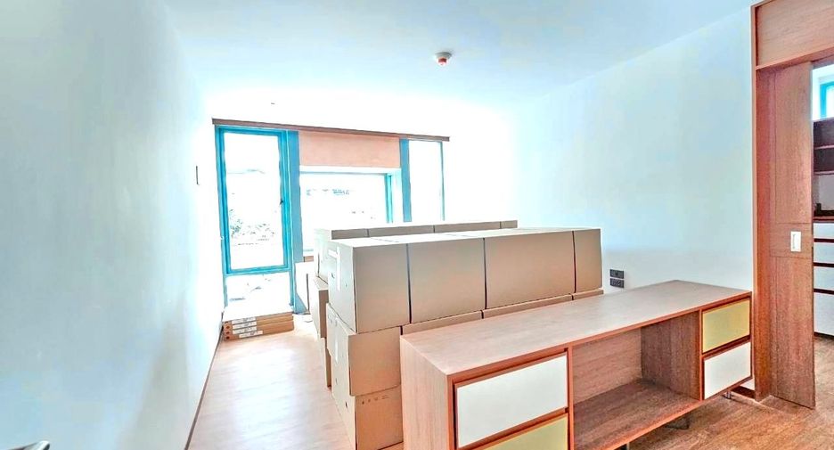 For rent 2 ベッドルーム serviced apartment in Khlong Toei, Bangkok