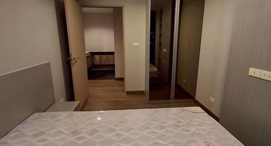 Продажа 3 спальни кондо в Пхра Кханонг, Бангкок
