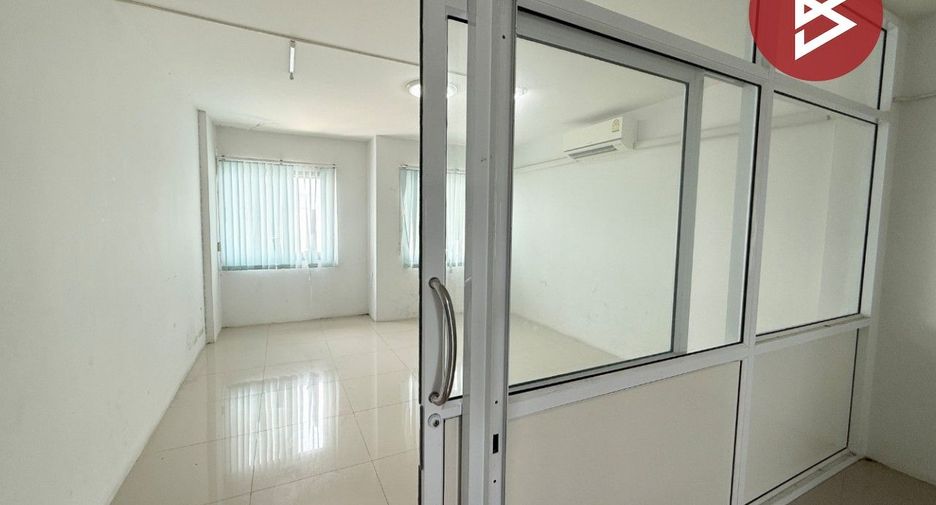 For sale 4 ベッドルーム retail Space in Mueang Chon Buri, Chonburi