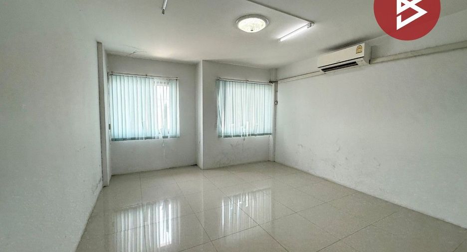 For sale 4 ベッドルーム retail Space in Mueang Chon Buri, Chonburi
