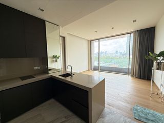 À vendre 1 chambre condo à Sathon, Bangkok